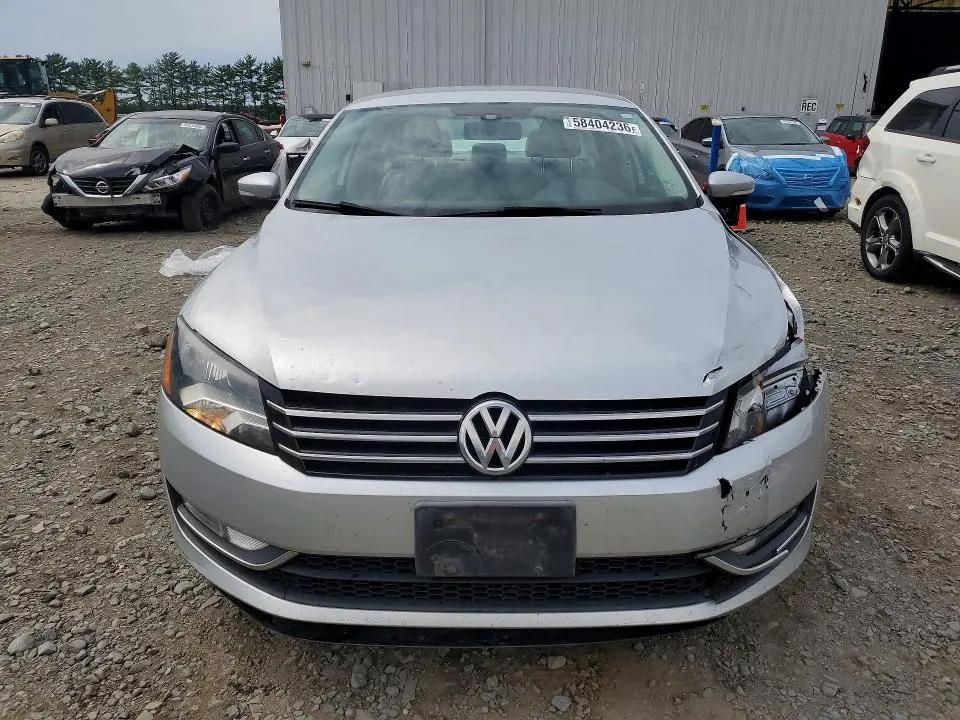 2015 VOLKSWAGEN PASSAT S  