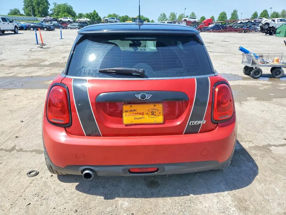 2015 MINI COOPER   
