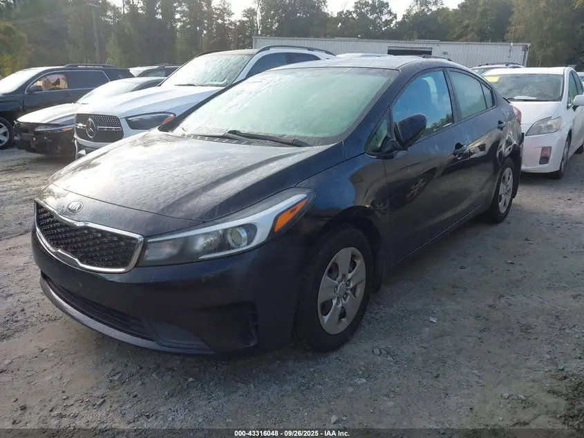 2017 KIA FORTE LX