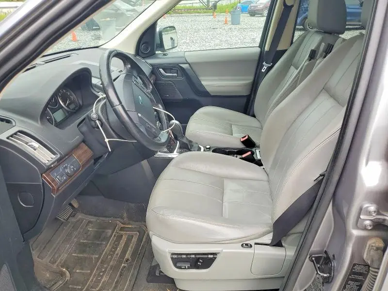 2011 LAND ROVER LR2 HSE  