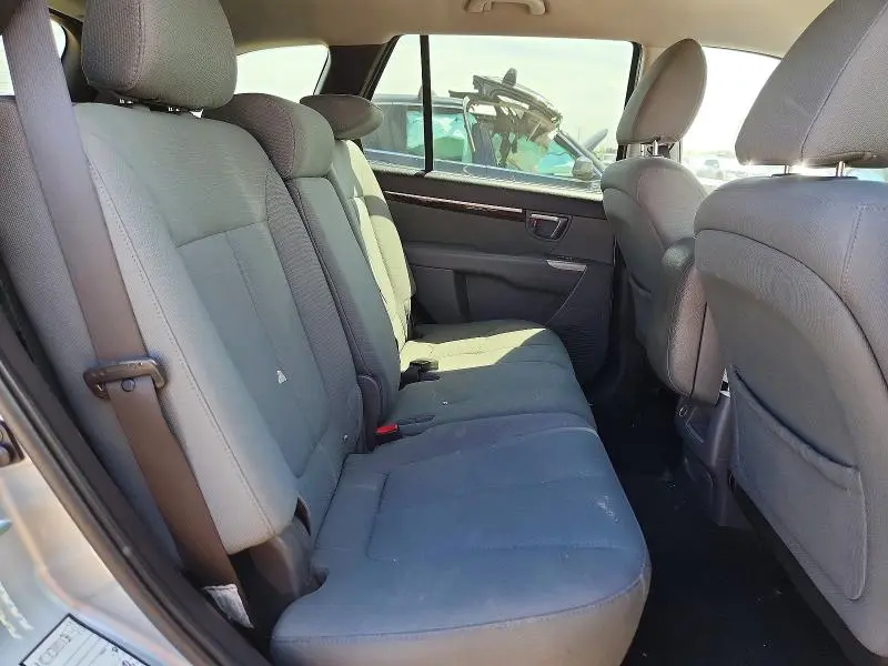 2010 HYUNDAI SANTA FE GLS  