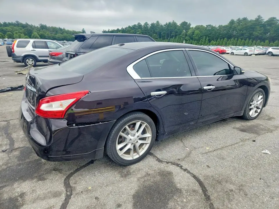 2010 NISSAN MAXIMA 3.5 S  