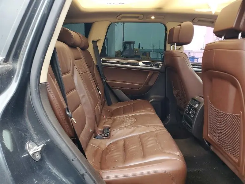 2013 VOLKSWAGEN TOUAREG V6 TDI  