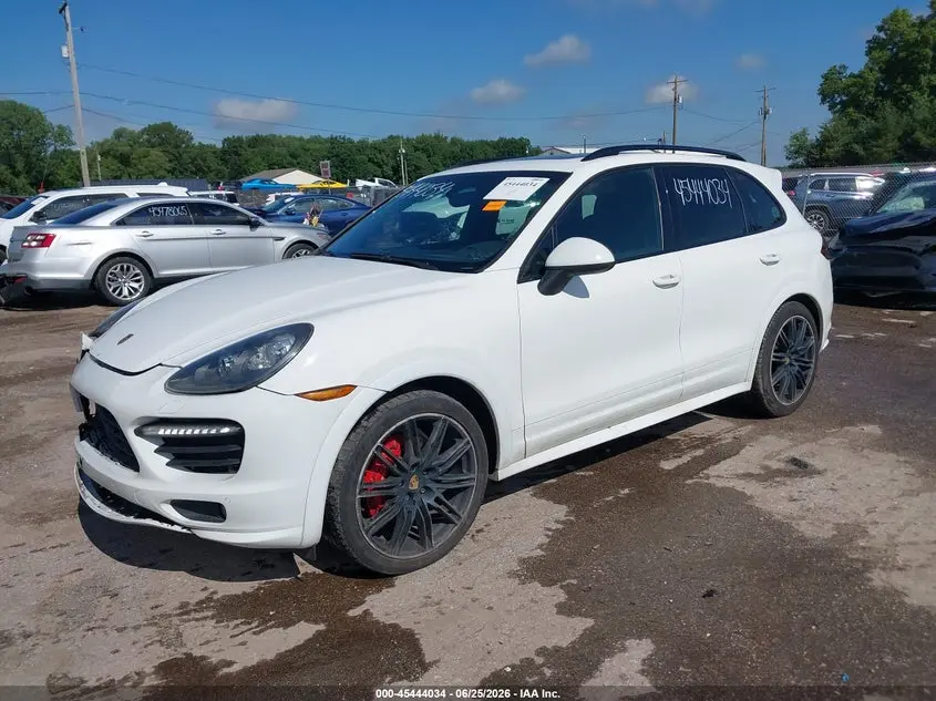 2013 PORSCHE CAYENNE GTS