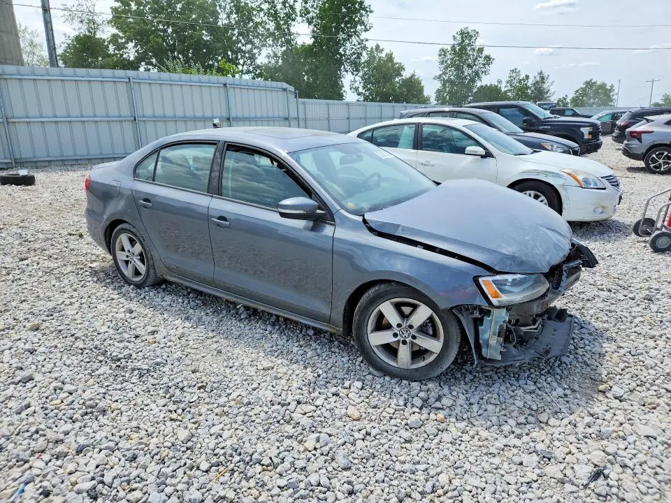 2011 VOLKSWAGEN JETTA TDI  