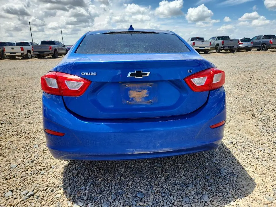 2017 CHEVROLET CRUZE LT  