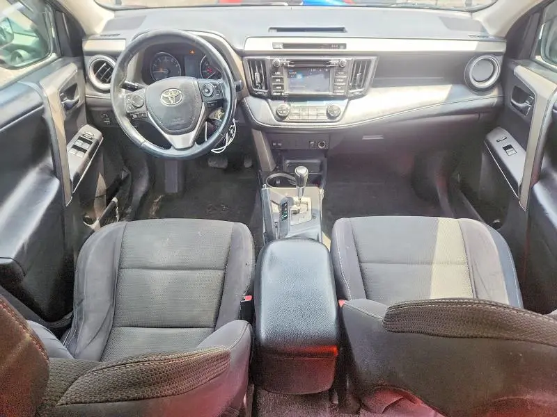 2017 TOYOTA RAV4 XLE  