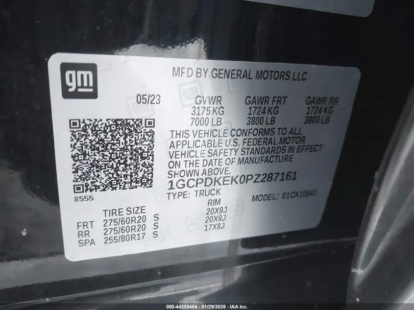 2023 CHEVROLET SILVERADO 1500 4WD  SHORT BED LT WITH 2FL