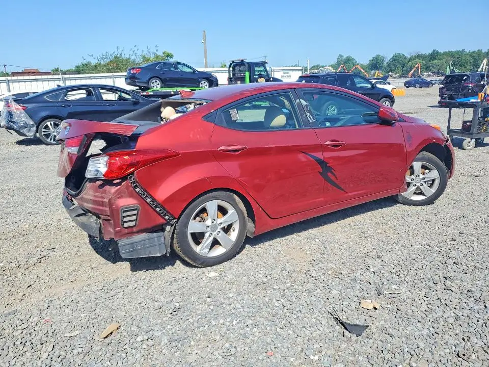 2013 HYUNDAI ELANTRA   