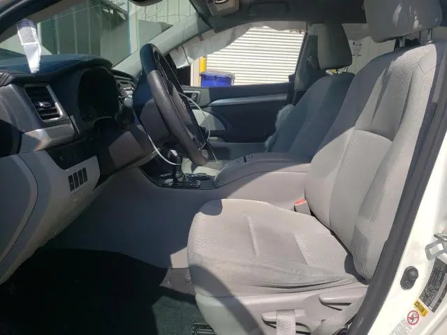 2018 TOYOTA HIGHLANDER LE  