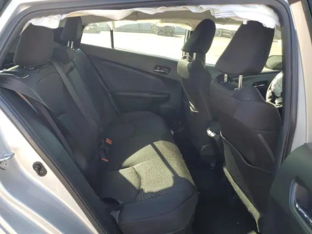 2022 TOYOTA PRIUS LE  