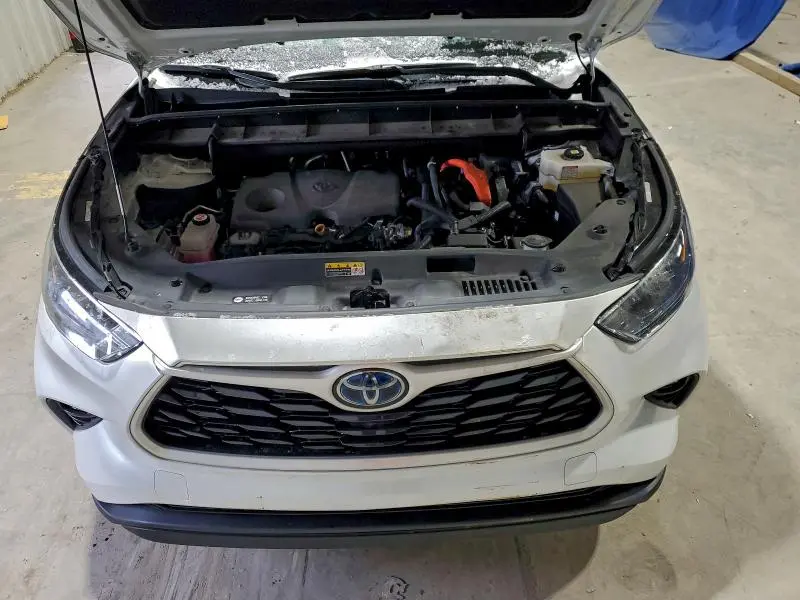 2023 TOYOTA HIGHLANDER HYBRID XLE  
