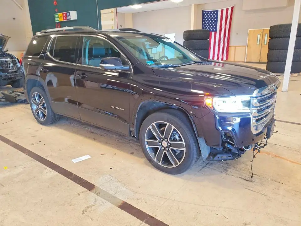 2021 GMC ACADIA SLT  