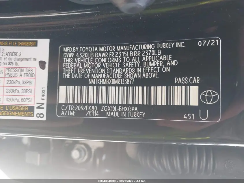 2021 TOYOTA C-HR XLE