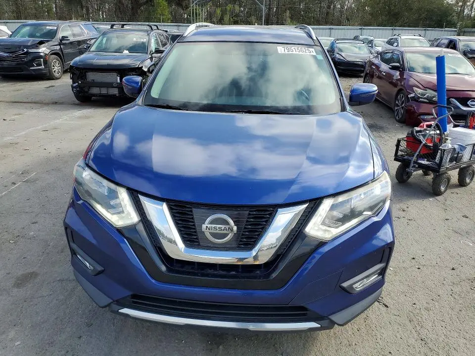 2017 NISSAN ROGUE SV  