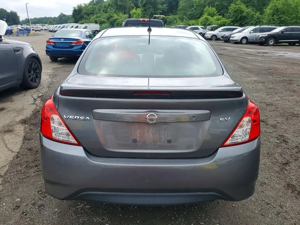 2017 NISSAN VERSA 1.6 SV  