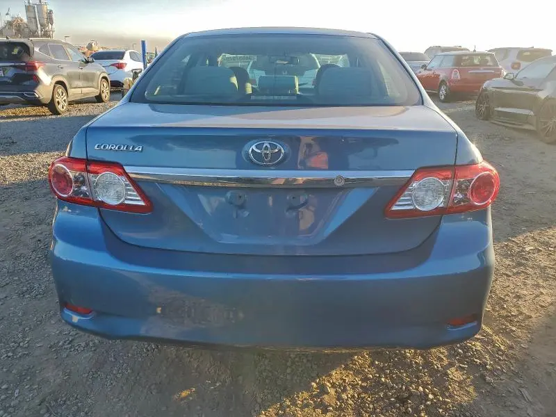 2013 TOYOTA COROLLA BASE  