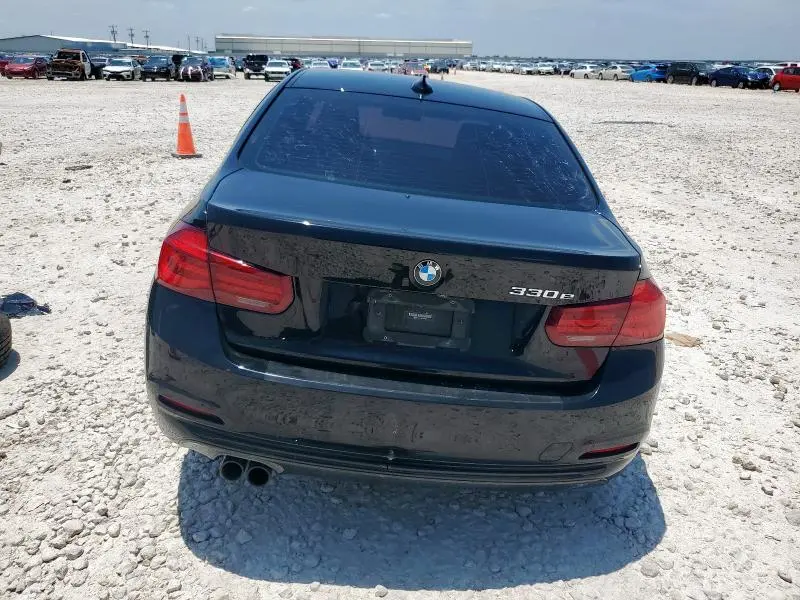 2018 BMW 330E   