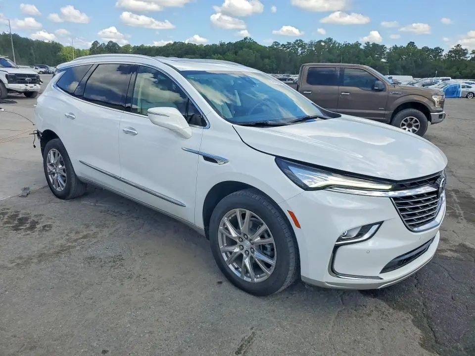 2022 BUICK ENCLAVE ESSENCE  