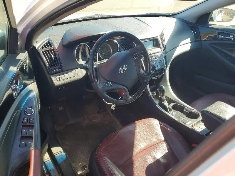 2011 HYUNDAI SONATA SE  