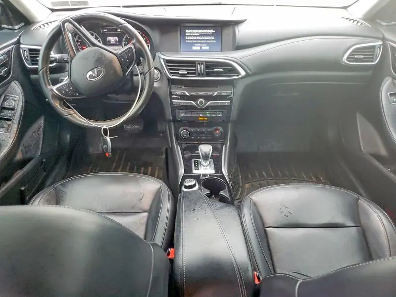 2018 INFINITI QX30 PREMIUM  