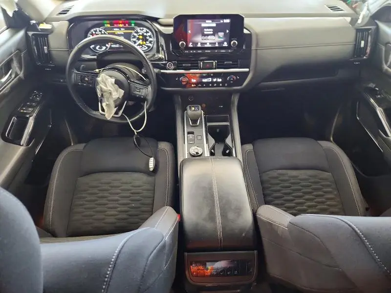 2022 NISSAN PATHFINDER SV  