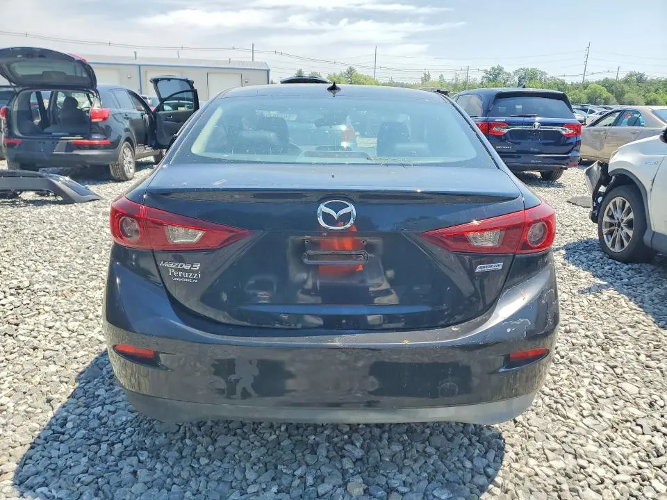 2018 MAZDA 3 TOURING  