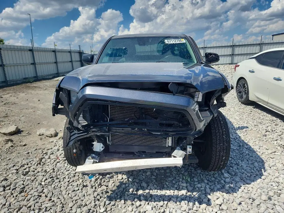 2019 TOYOTA TACOMA SR  