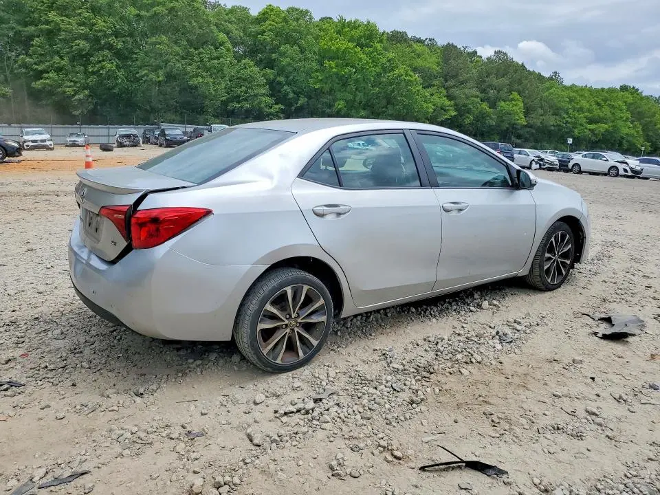 2017 TOYOTA COROLLA SE  