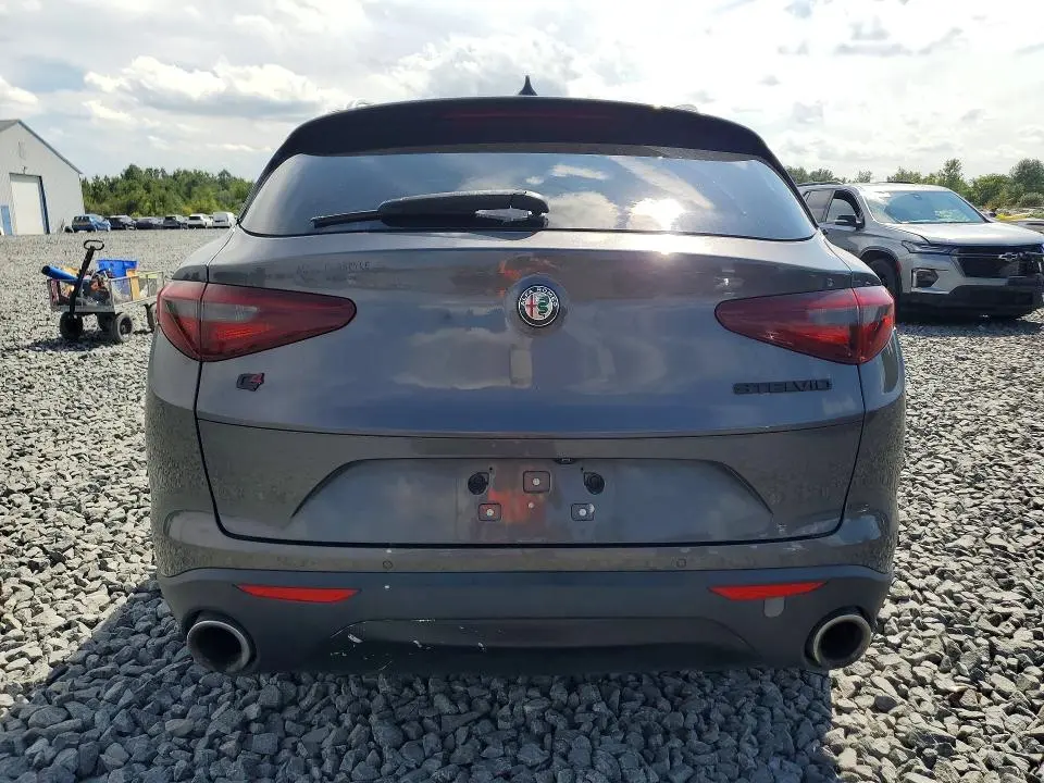 2018 ALFA ROMEO STELVIO   