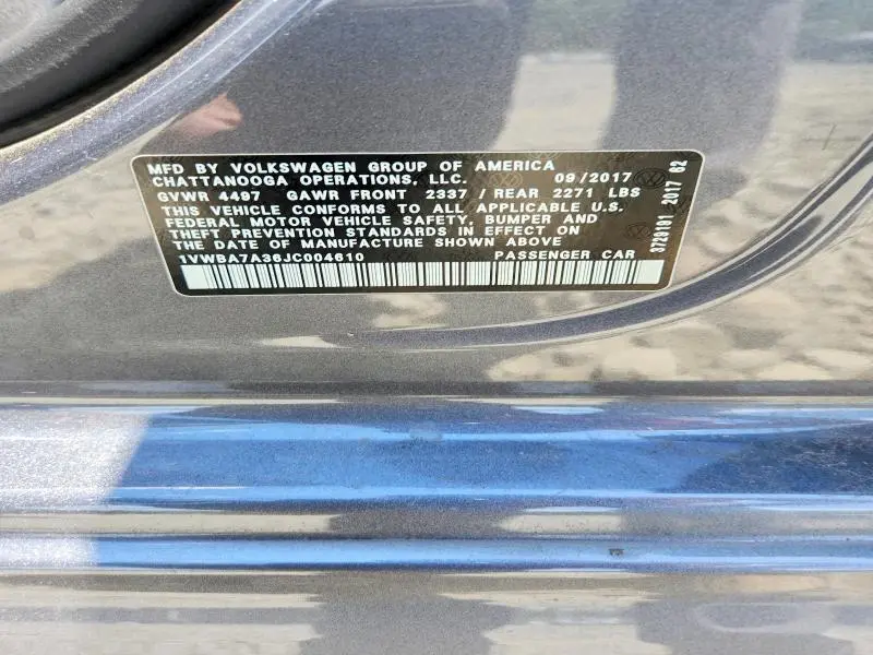 2018 VOLKSWAGEN PASSAT SE  