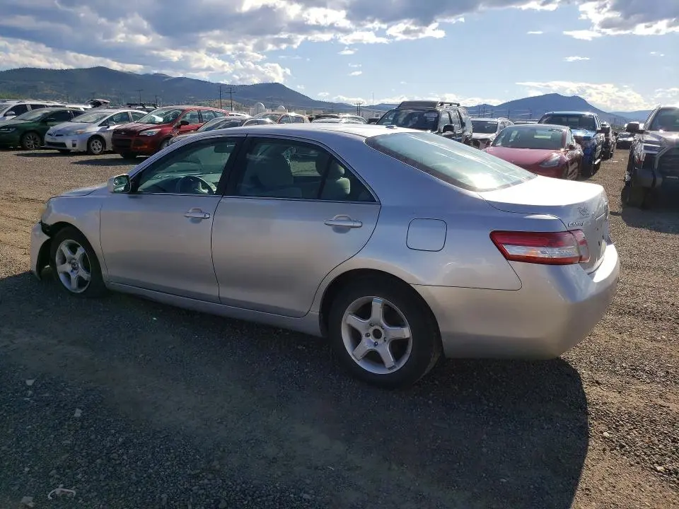 2011 TOYOTA CAMRY LE  