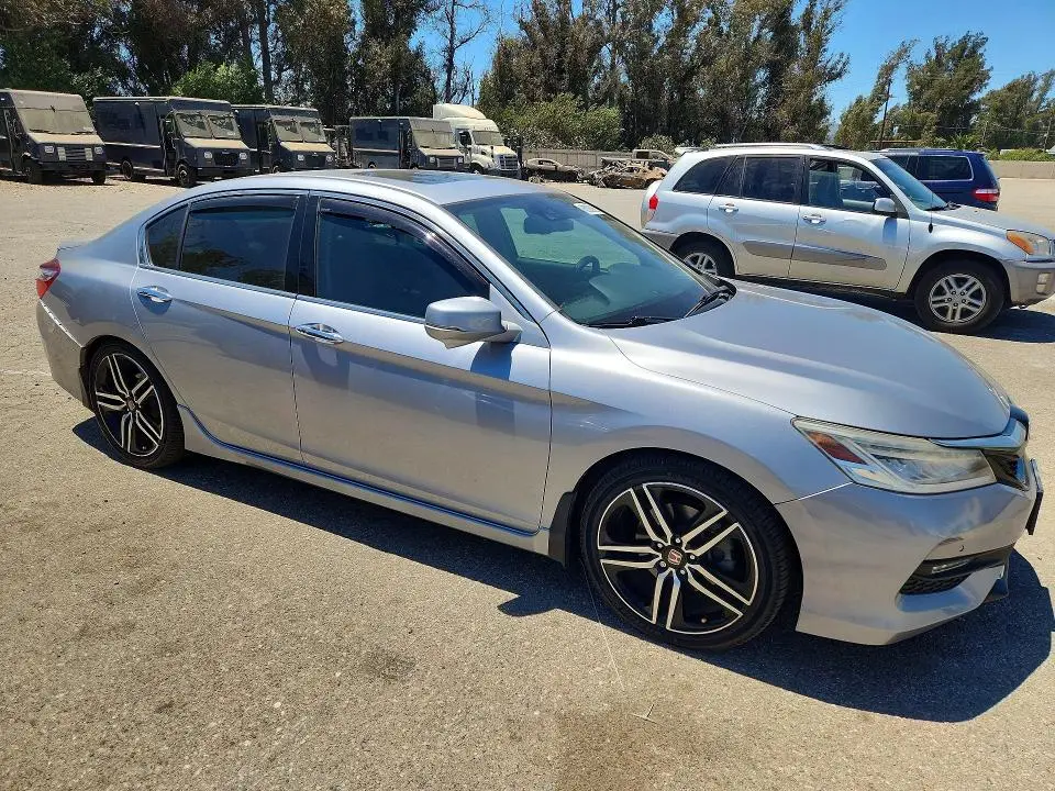 2016 HONDA ACCORD TOURING  