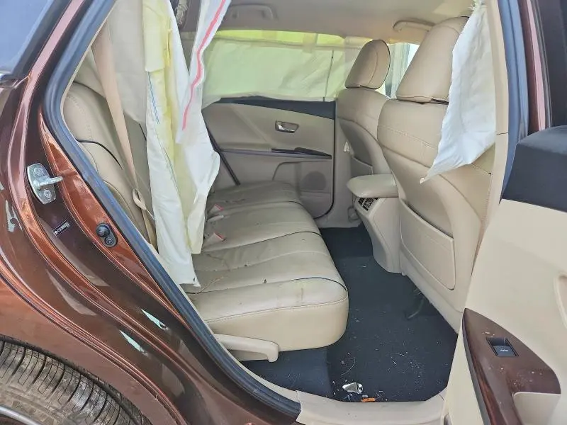 2013 TOYOTA VENZA XLE  