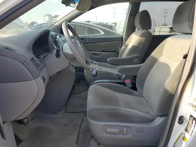 2010 TOYOTA SIENNA CE  