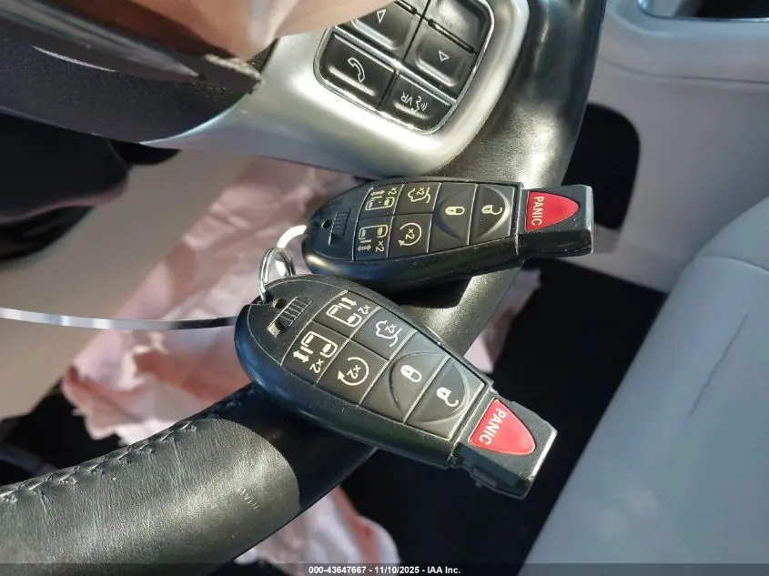 2016 CHRYSLER TOWN & COUNTRY TOURING-L ANNIVERSARY EDITION