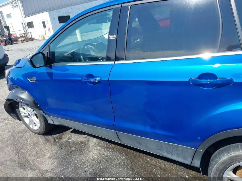 2019 FORD ESCAPE SE