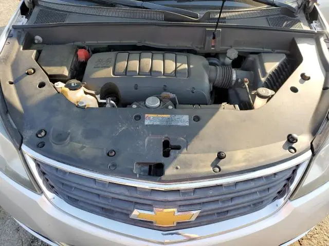 2014 CHEVROLET TRAVERSE LS  