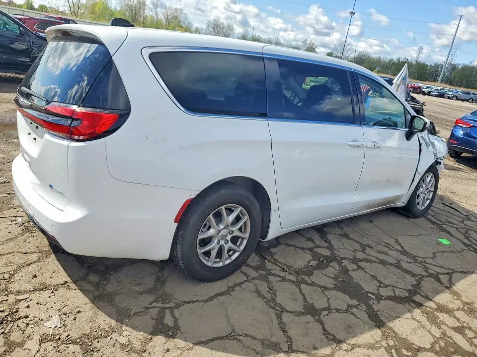 2023 CHRYSLER PACIFICA HYBRID TOURING L  