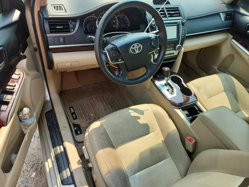 2014 TOYOTA CAMRY XLE  