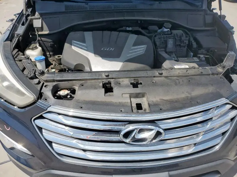 2016 HYUNDAI SANTA FE SE  