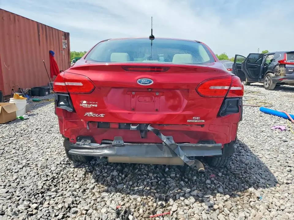 2015 FORD FOCUS SE  