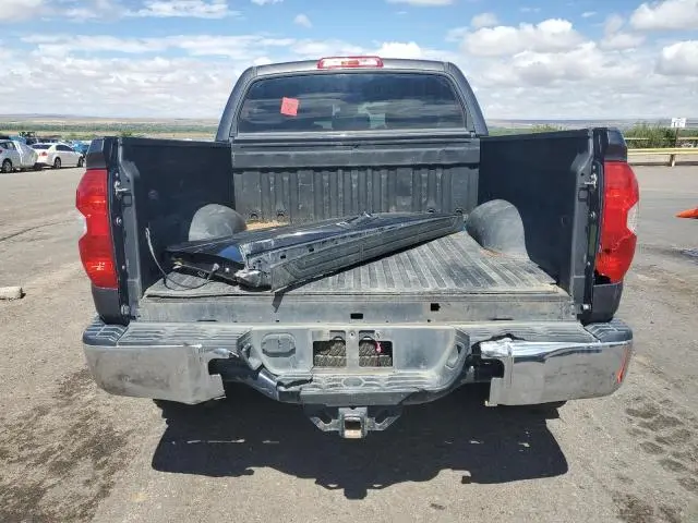 2016 TOYOTA TUNDRA CREWMAX SR5  