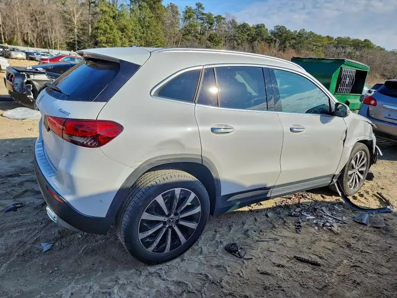 2023 MERCEDES-BENZ GLA 250 4MATIC  