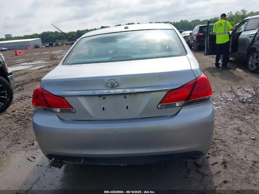 2011 TOYOTA AVALON LIMITED