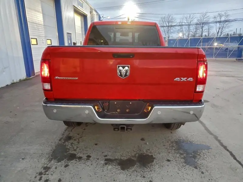 2017 RAM 1500 SLT  