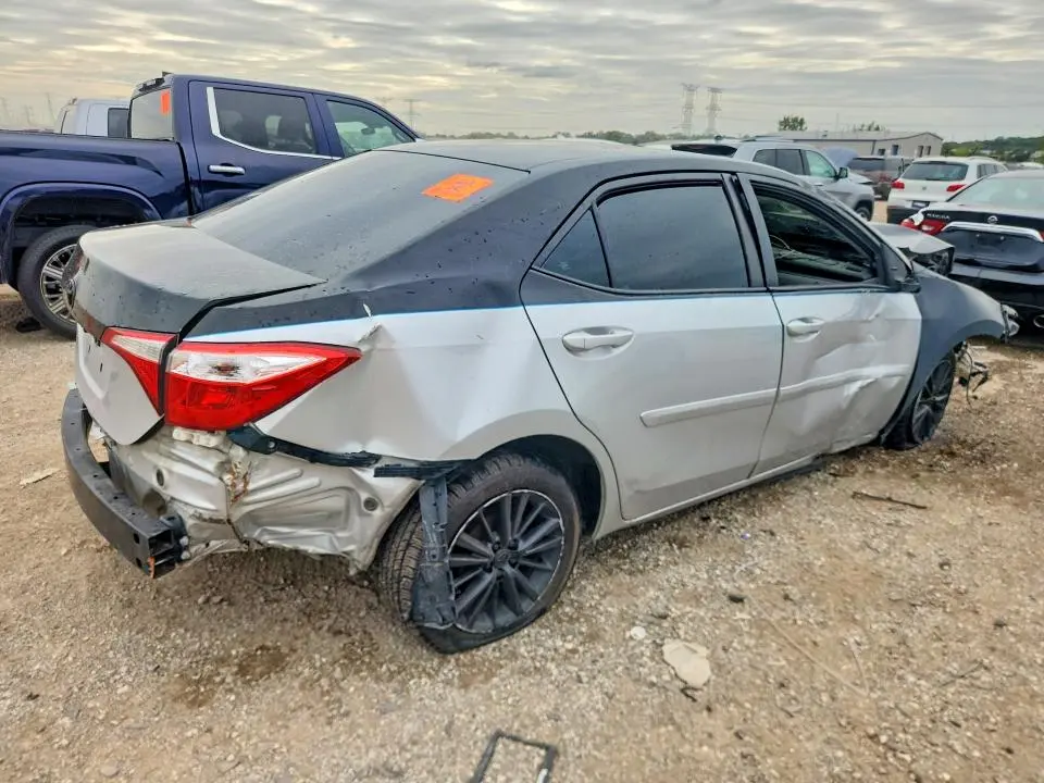 2015 TOYOTA COROLLA LE PLUS  