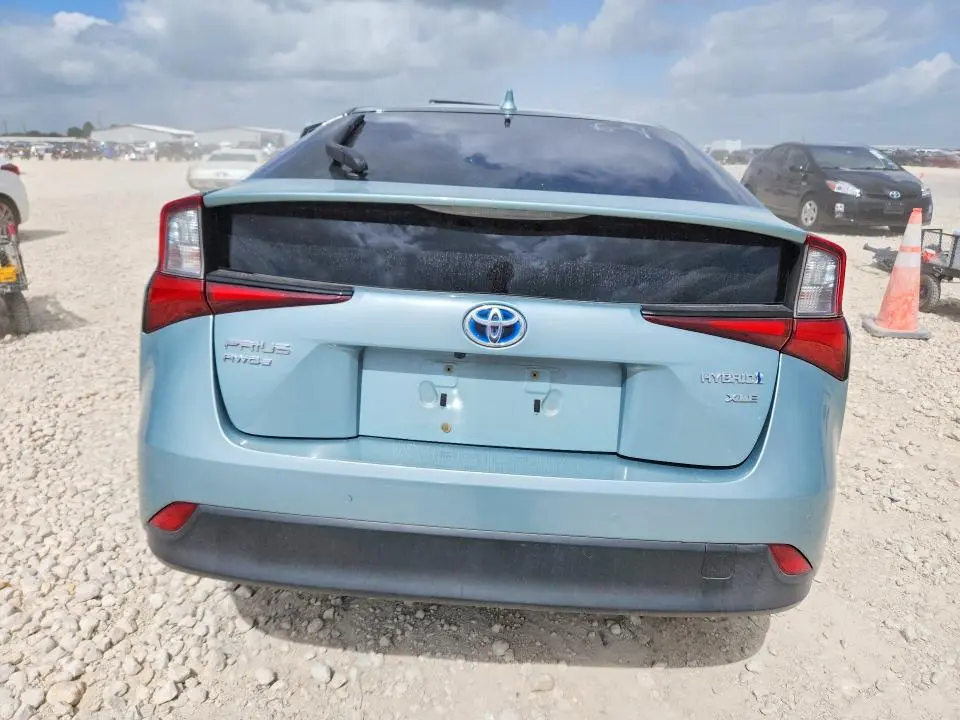 2020 TOYOTA PRIUS XLE AWD-E  