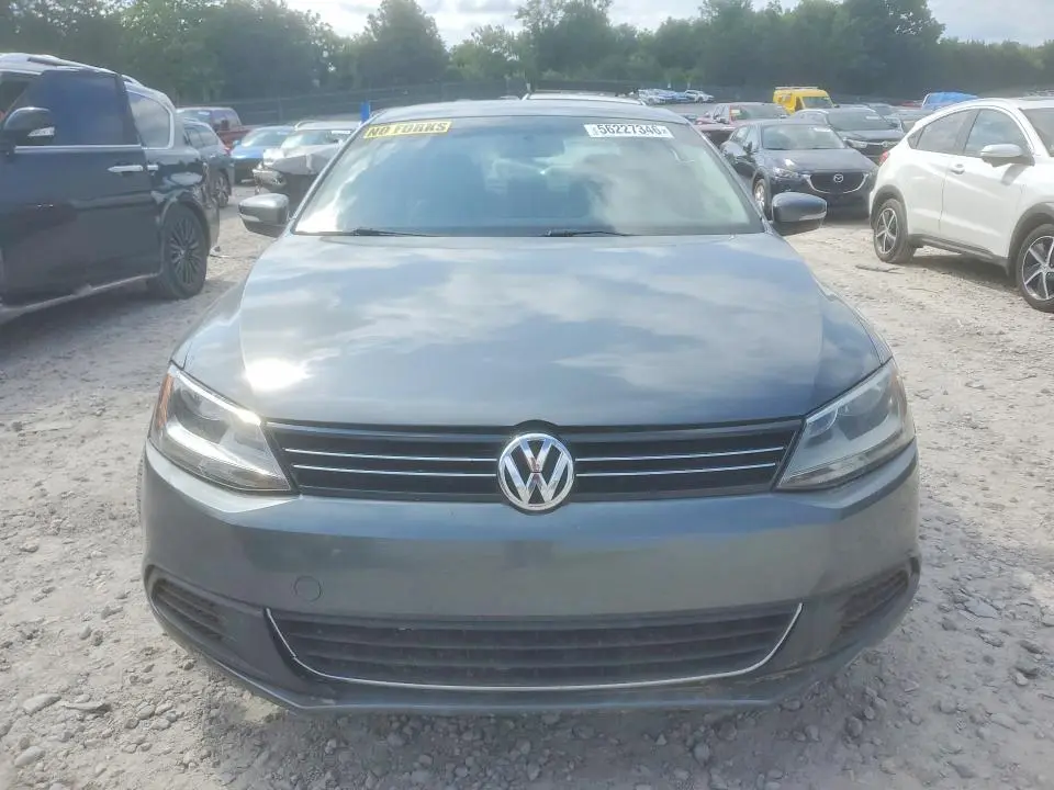 2014 VOLKSWAGEN JETTA SE  