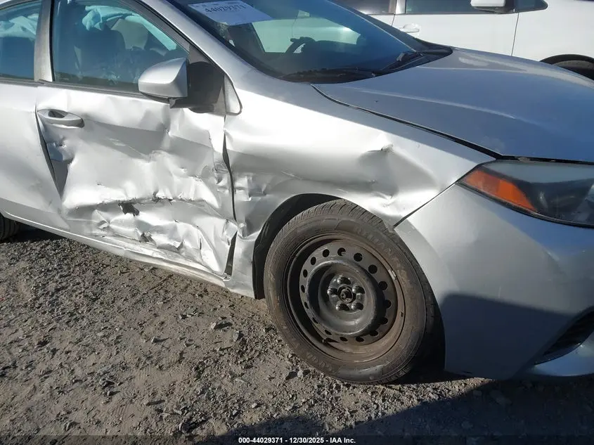 2016 TOYOTA COROLLA LE